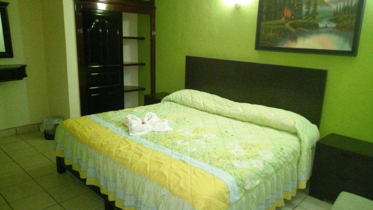 Hotel Real Plaza Ocosingo Exterior photo